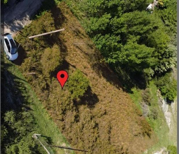 Terreno · 898m²