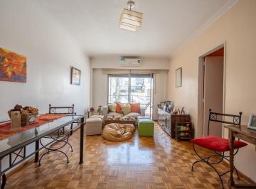 Departamento · 73m² · 3 Ambientes · 3 Ambientes con Depencia y Balcon Belgrano Venta.