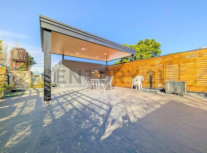Casa · 140m² · 5 Ambientes · 1 Cochera