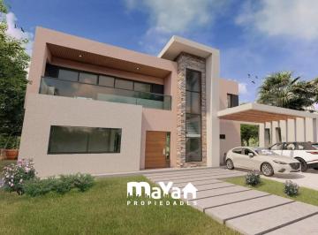 Casa · 210m² · 5 Ambientes · 2 Cocheras · Casa E Venta a Terminar - San Sebastian Area 9