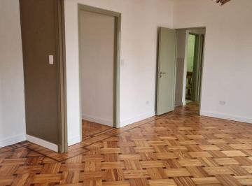 Departamento · 47m² · 3 Ambientes · Venta 3 Ambientes Flores Norte. Reciclado a Nuevo