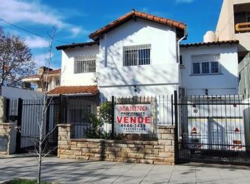 Casa · 235m² · 7 Ambientes · 2 Cocheras · Versalles, Miranda Al 5800 Hermosa Casa 7 Amb Lote 10 X 26