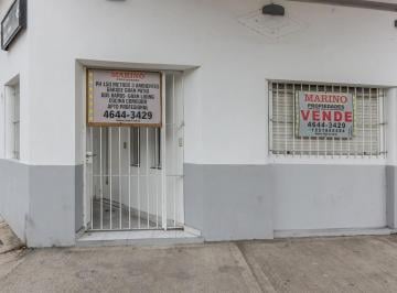 Local comercial · 40m² · 1 Ambiente · 1 Cochera · Local Comercial en Esquina de 150 m² con Entrada Independien