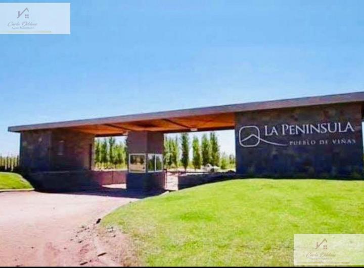 Terreno · 837m²