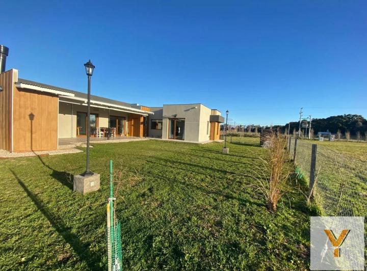 Casa · 198m² · 4 Ambientes · 1 Cochera