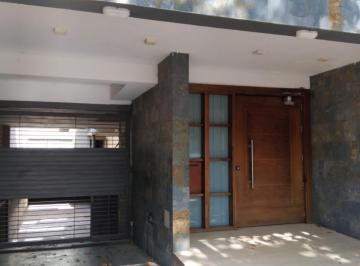 Departamento · 70m² · 2 Dormitorios · 1 Cochera · Greenwood Inmobiliaria Vende Departamento Godoy Cruz - 2 Dorm., con Cochera y Ascensor