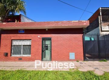 Casa · 90m² · 5 Ambientes · 2 Cocheras · Casa en Venta en Moreno