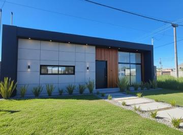 Casa · 128m² · 2 Ambientes · 1 Cochera · Lote Mas Obra de 128 m² a Finalizar