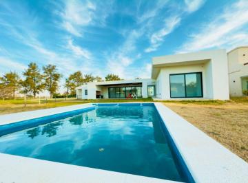 AMN-AMN-4116_2 · Venta de Casa en Altos de Campo Grande - Pilar