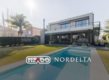 Casa · 295m² · 4 Ambientes · 1 Cochera · Casa en Alquiler en San Isidro Labrador, Villanueva, Tigre