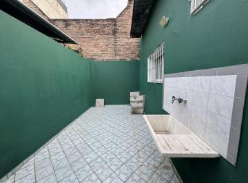 PH · 43m² · 3 Ambientes · Alquiler Comercial - PH 3 Ambientes con Patio