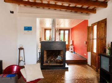 Casa · 152m² · 5 Ambientes · 2 Cocheras · Casa Venta 5 Amb Luminosa Jardín Pileta Martínez