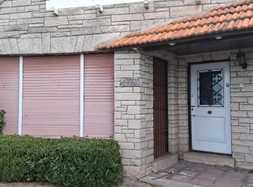 Casa · 168m² · 5 Ambientes · 2 Cocheras · Propiedad Unica Frente Al Mar