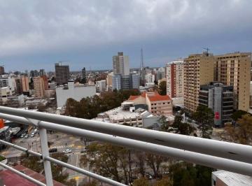 Departamento de 4 ambientes, Neuquén · Departamento Tres Dorm. - Diag. Alvear. Neuquén
