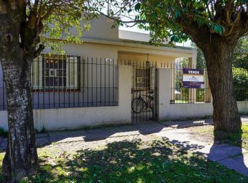 Casa de 4 ambientes, Tigre · Casa de 370 m² con 2 Dorm. en Venta en El Talar