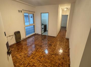 Departamento de 2 ambientes Alquiler $ 650.000 · 2 Ambientes Pedro Goyena Hortiguera Oportunidad