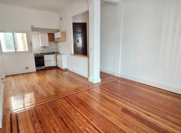 Departamento de 2 ambientes, Balvanera · Frente Al Congreso: 2 Amb C/balcón, Apto Profesional