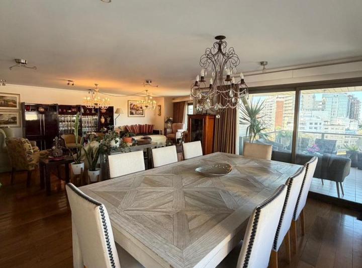Departamento · 330m² · 6 Ambientes · 2 Cocheras