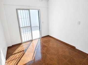 PH de 2 ambientes, Tres de Febrero · PH 2 Ambientes en Alquiler con Dos Patios – Santos Lugares