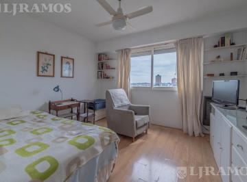 Departamento · 38m² · 2 Ambientes · Venta Departamento en San Isidro Centro! Excelente Ubicacion! con Cochera