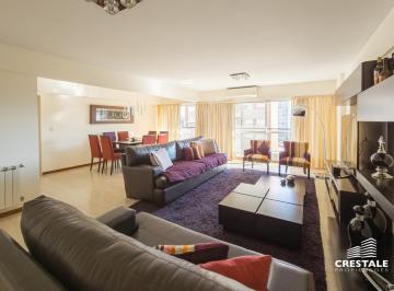 Departamento · 150m² · 6 Ambientes · 2 Cocheras · Venta - Departamento Piso Exclusivo 3 Dorm. con Balcón Al Frente - Abasto, Rosario.