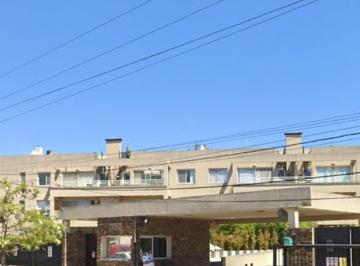 Departamento · 55m² · 2 Ambientes · 1 Cochera · Venta - Departamento de 2 Ambientes con Jardín en Complejo Sucre, Beccar, Cochera y Pileta
