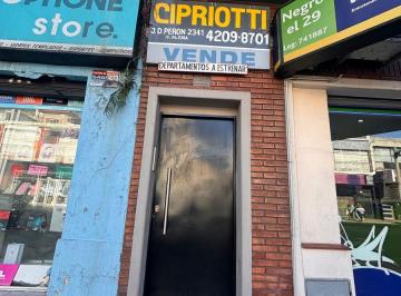 Departamento de 3 ambientes, Lanús · Departamento de 3 Ambientes con Patio en Venta