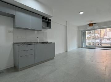 Departamento · 55m² · 2 Ambientes · Alquiler 2 Amb con Balcón en Recoleta.