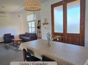 Casa · 100m² · 4 Ambientes · 1 Cochera · Alq. Temporario Casa Funes 3 Dorm. y Pileta
