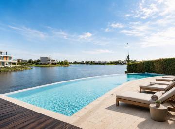 Departamento · 95m² · 4 Ambientes · 1 Cochera · Departamento Dúplex en Venta en Islas del Golf, Nordelta, Tigre