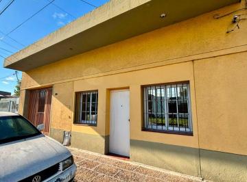 Casa de 4 ambientes, Berazategui · Venta Casa Berazategui Sobre Av 24 a m de Av Mitre