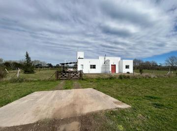 Casa · 71m² · 4 Ambientes · 3 Cocheras · Casa en Venta 4 Ambientes en El Club de Campo La Ranita