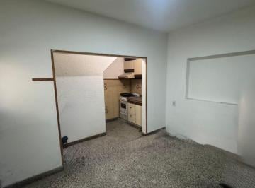 PH de 3 ambientes, Morón · Disponible Alquiler 3 Ambientes, Terraza Propia, Sin Expensas