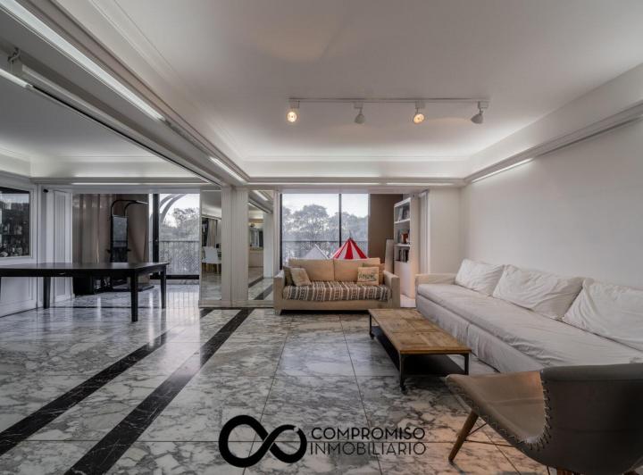 Departamento · 217m² · 5 Ambientes · 1 Cochera