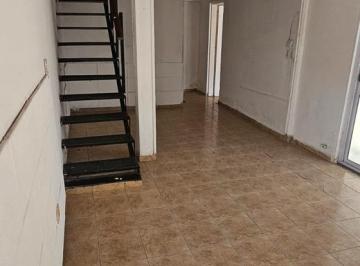 PH · 75m² · 4 Ambientes · PH en Alquiler con Patio Sin Expensas!