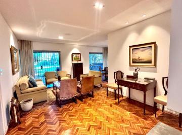 Casa · 150m² · 5 Ambientes · 2 Cocheras · Casa en Carrasco Norte con 3 Dorm., Cocina Definida, Jardín, Piscina, Padrón Único
