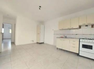 Departamento de 2 ambientes, Quilmes · Venta de Dpto 2 Amb en Primer Piso Al Frente