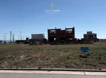 Terreno · 250m² · Lote en Venta en Cuesta de Manantiales
