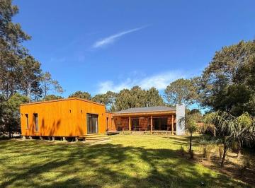Casa · 1400m² · 4 Ambientes · 2 Cocheras · Casa en Alquiler Temporario Barra Verde | 3 Dorm. | La Barra