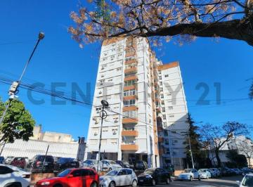 Departamento · 74m² · 4 Ambientes · 1 Cochera · Alquiler de Departamento 4 Ambientes con Balcón y Cochera – Villa Crespo