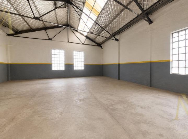 Terreno · 1465m² · 8 Ambientes