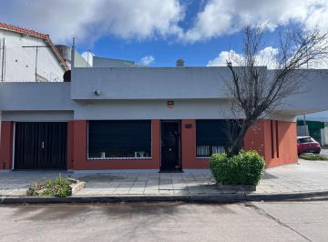 Casa · 105m² · 4 Ambientes · 1 Cochera · Venta Casa 4 Ambientes