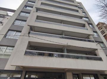 Departamento de 2 ambientes, La Plata · Alquiler Departamento 1 Dorm C/cochera - 18 E/49 y 50 - La Plata