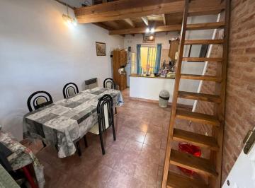 Departamento · 52m² · 3 Ambientes · 1 Cochera · Venta PH en Monte Grande. 3 Ambientes. Cochera