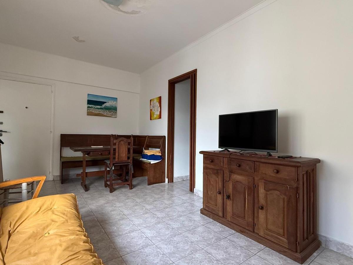 Excelente departamento de 3 ambientes en el centro