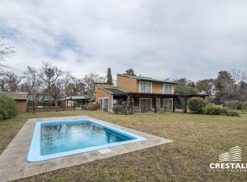Casa · 100m² · 3 Ambientes · 2 Cocheras · Venta / Permuta - Profesional Country Club - Casa 2 Dorm. - Funes.