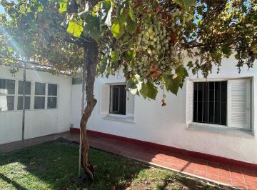 Casa de 3 ambientes, San Francisco del Monte · Casa con Jardín