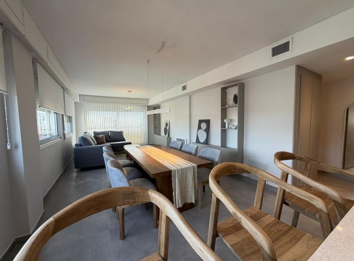 Departamento · 94m² · 4 Ambientes · 1 Cochera