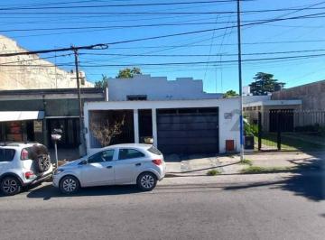 Casa · 150m² · 5 Ambientes · Calle 7 E/ 80 y 81 Venta de Casa en Bloque