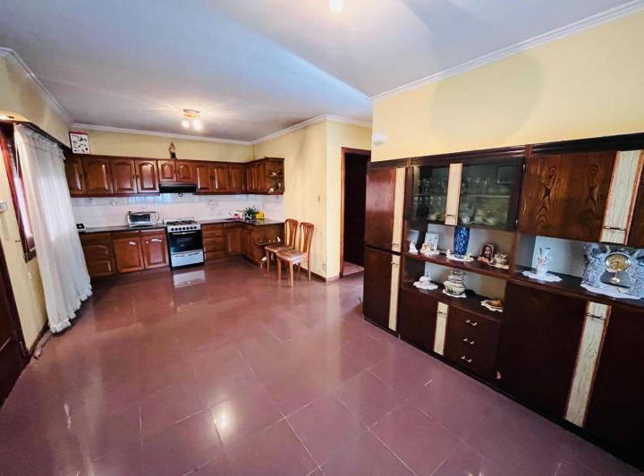 Casa · 127m² · 3 Ambientes · 1 Cochera